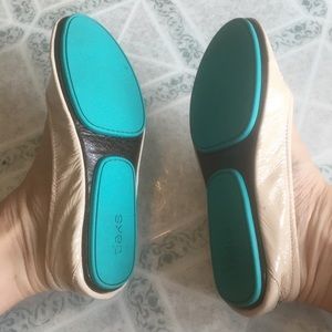 Patent Cream Biscotti Tieks 7